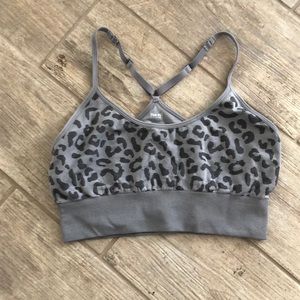 ❤️Pro fit size medium sports top
